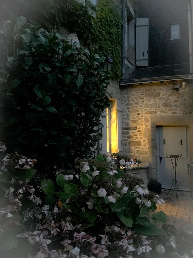 Le Logis Des Soeurs Grises Bed & Breakfast Guerande Exterior photo